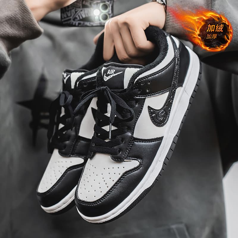[Putian Shoes] Factory direct sales aj men's shoes dunk plus velvet black and white panda men's and women's sneakers winter new warm