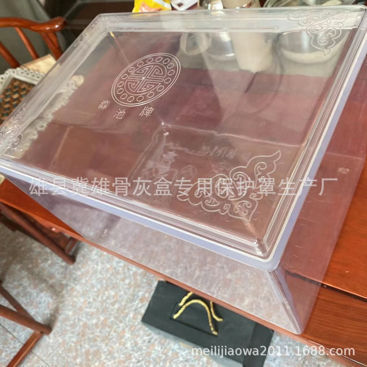 Medium-sized thickened transparent casket moisture-proof cover, specialized protector for funeral supplies from source manufacturers