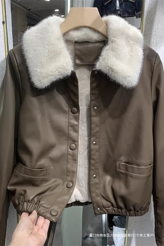 Merlader fleece-lined leather jacket, thickened coat, 2025 autumn/winter new style, petite style, short top with large fur collar.