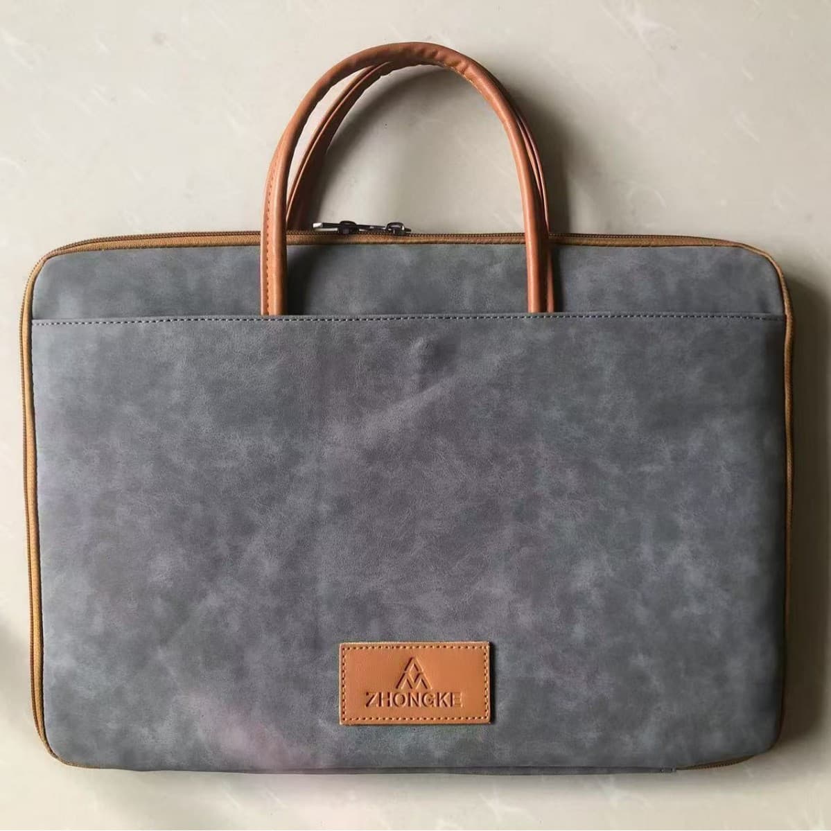 Factory direct sales of business laptop bags suitable for Apple laptops, MacBooks, and Huawei 14-inch models.