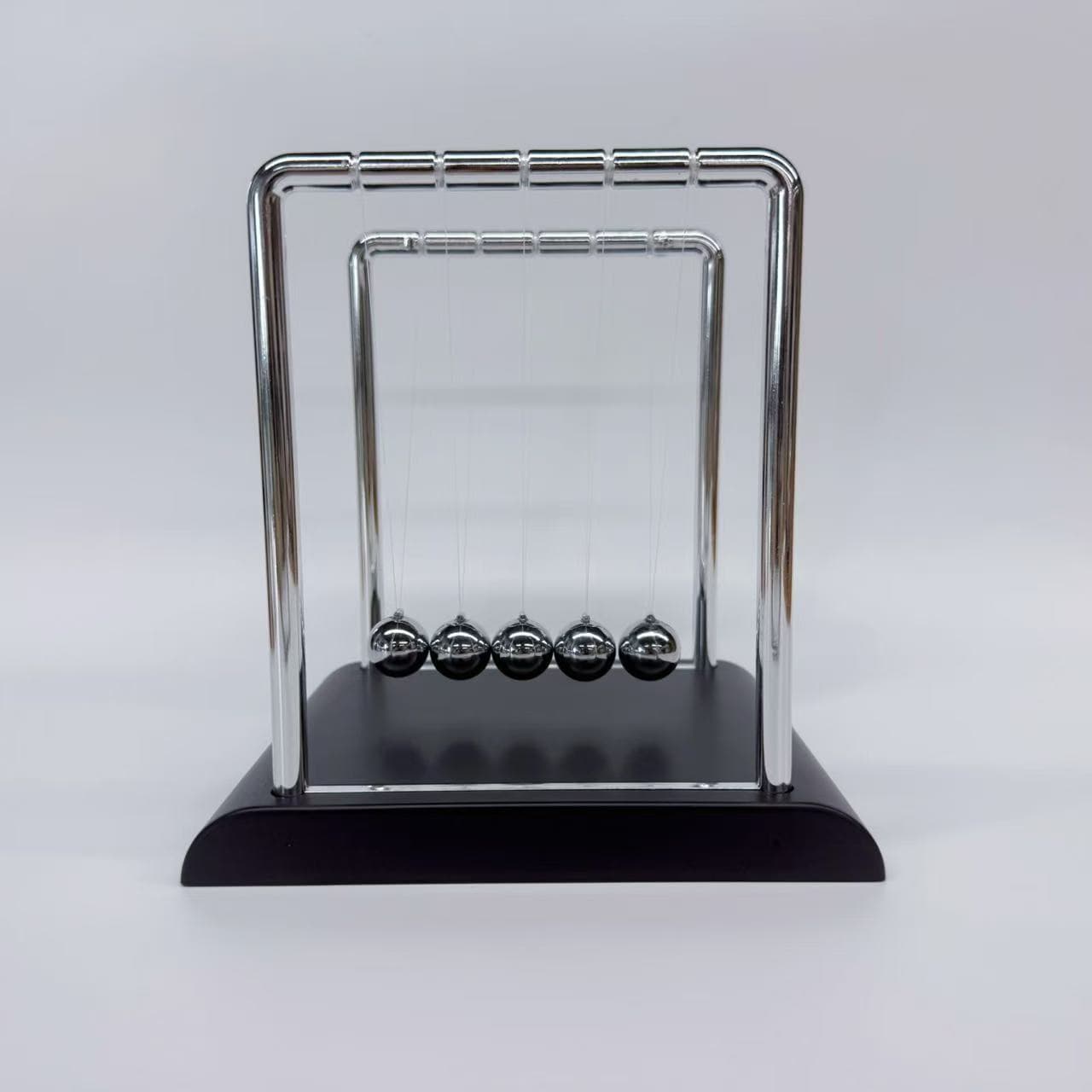 Cross-border home decor Newton bumper ball ornament, modern swing Newton bumper ball creative gift for office desks