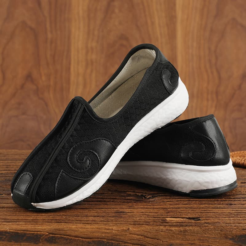 Wudang Mountain Cloud Hook Shoes Cloud Pattern Tai Chi Shoes Taoist Cloth Shoes Cloud Head Taoist Shoes Martial Arts Soft Sole Practicing Shoes Shifang Shoes