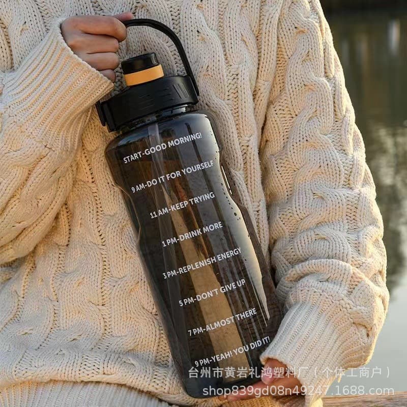 Super Large Capacity Water Cup for Men and Women, Sports Fitness Big Water Bottle, Drop-Resistant, Explosion-Proof, Heat-Resistant Plastic Cup, Summer Space Cup