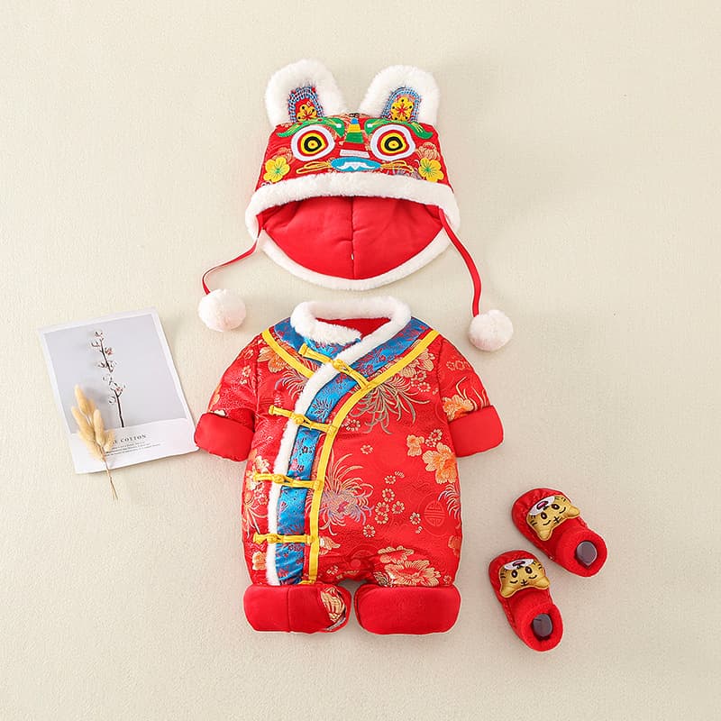 Baby autumn and winter suit, thickened full-month baby girl's winter clothing, outing hugger, men's New Year's greetings clothes, New Year's clothing two-piece set
