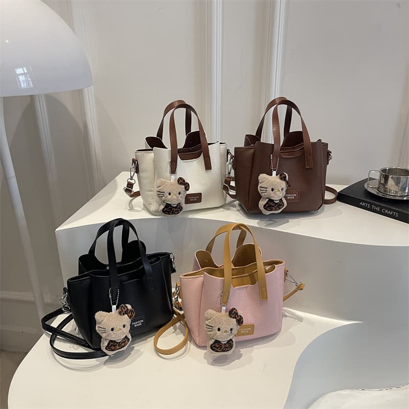 Fashion Casual Retro Crossbody Shoulder Bag Textured Minimalist New Style 2026 Summer Trendy Women's Bucket Bag