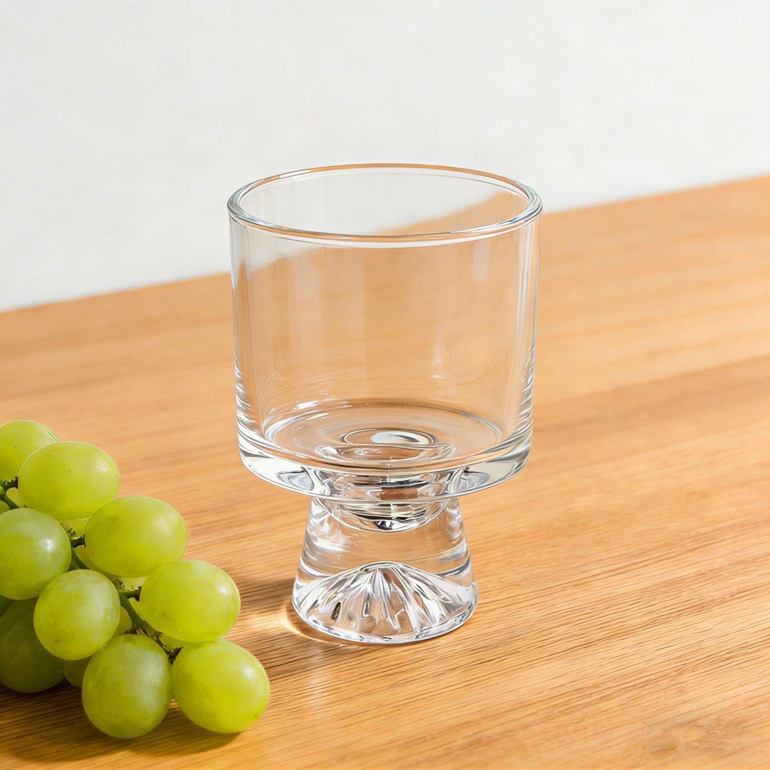High-Aesthetic Glass Cup Design Niche Stemmed Glass Creative Juice Cup Dessert Cup INS Style Coffee Cup INS Style