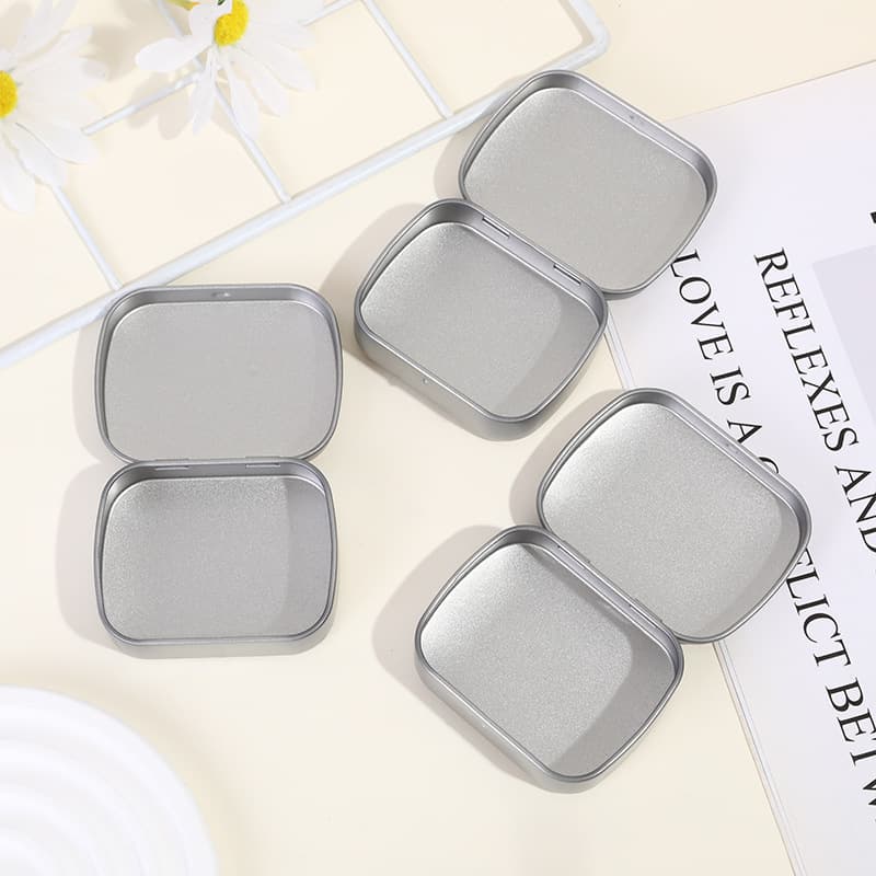 Factory wholesale new style tinplate flip-top candy small box chewing gum pill small tin box ready stock supply