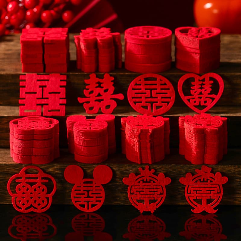 Small double happiness characters wholesale for wedding-specific hand-throwing, door stickers, wedding decorations, and bridal chamber arrangement kits.
