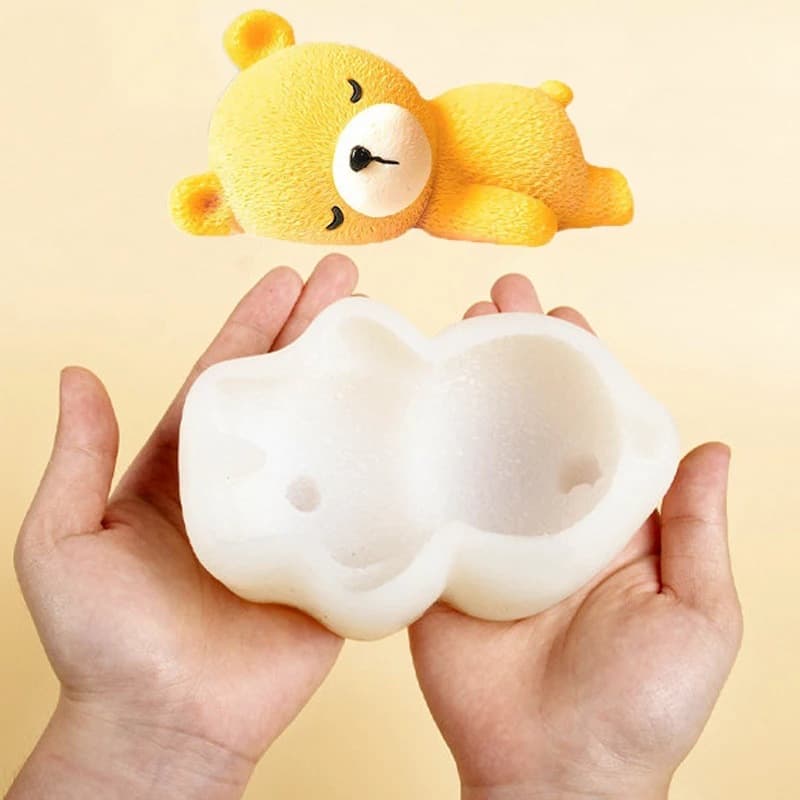 Sleepy Bear Silicone Mold 3D Cartoon Three-dimensional Bear Aromatherapy Candle Gypsum Ornament Crafts Cement Mold