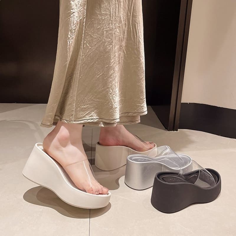 2026 New Thick-Soled Height-Increasing Wedge Slippers for Women, Fashionable Crystal Wedge Transparent Sandals, Women's Slip-On Slippers