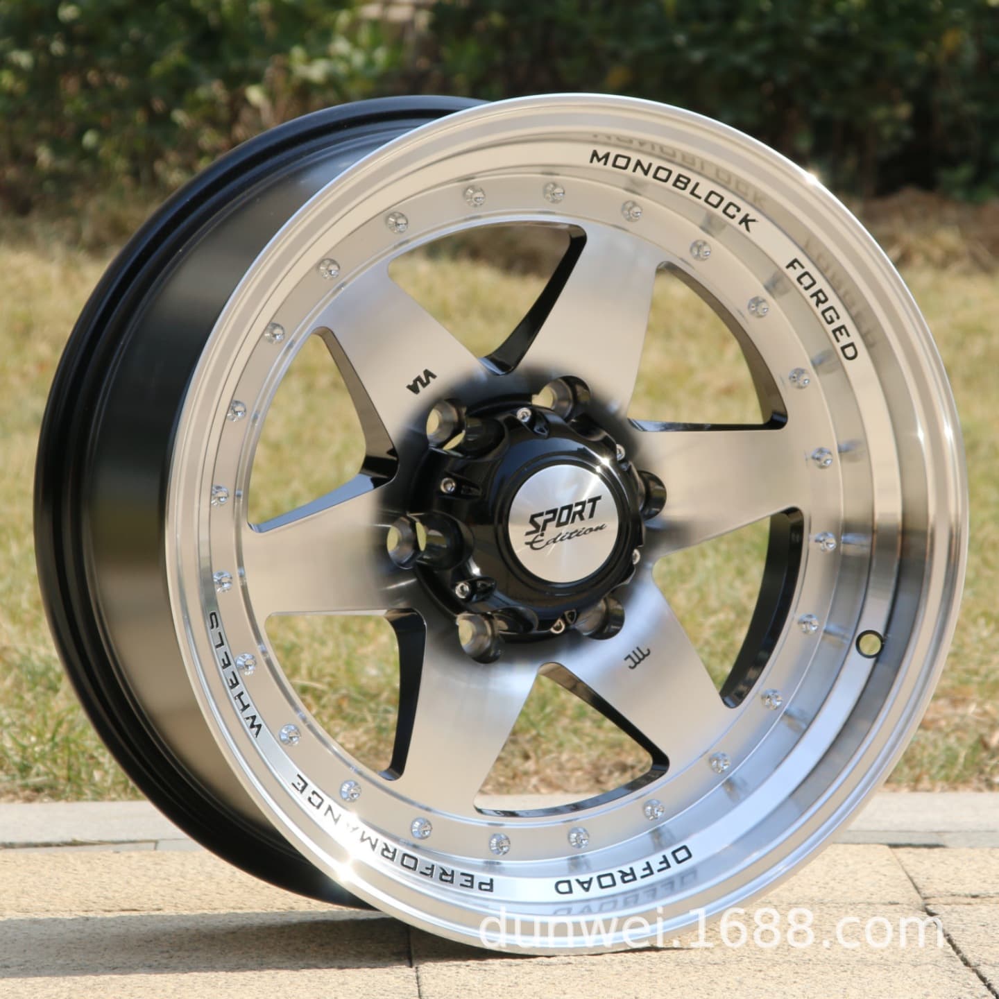 Suitable for Pajero V73 tank 300 Great Wall gun Avenue Yusheng ranger domineering BAIC 17-inch off-road wheels