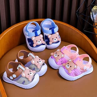 Kids Closed Toe Cartoon Bear Sandals Boys Girls Summer Soft Sole Non-Slip Walking Shoes Baby Beach Shoes Buckle