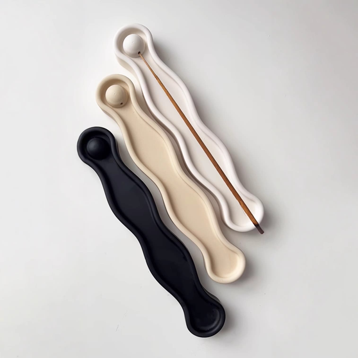 Elegant incense stick base silicone plaster mold wavy jesmonite concrete sandalwood incense stick casting mold