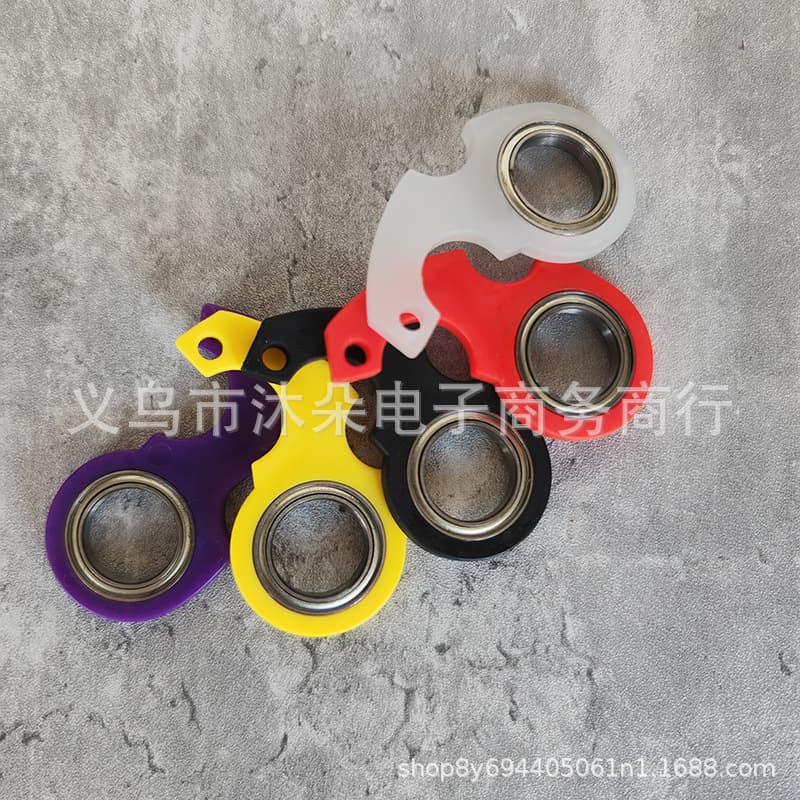 Keychain Fidget Spinner Stress Relief Rotating Toy Finger Decompression Keychain