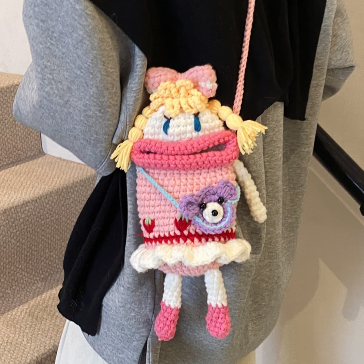 Children's baby cute crochet bag cartoon big mouth girl girl doll wool bag finished woven cross-body mobile phone bag