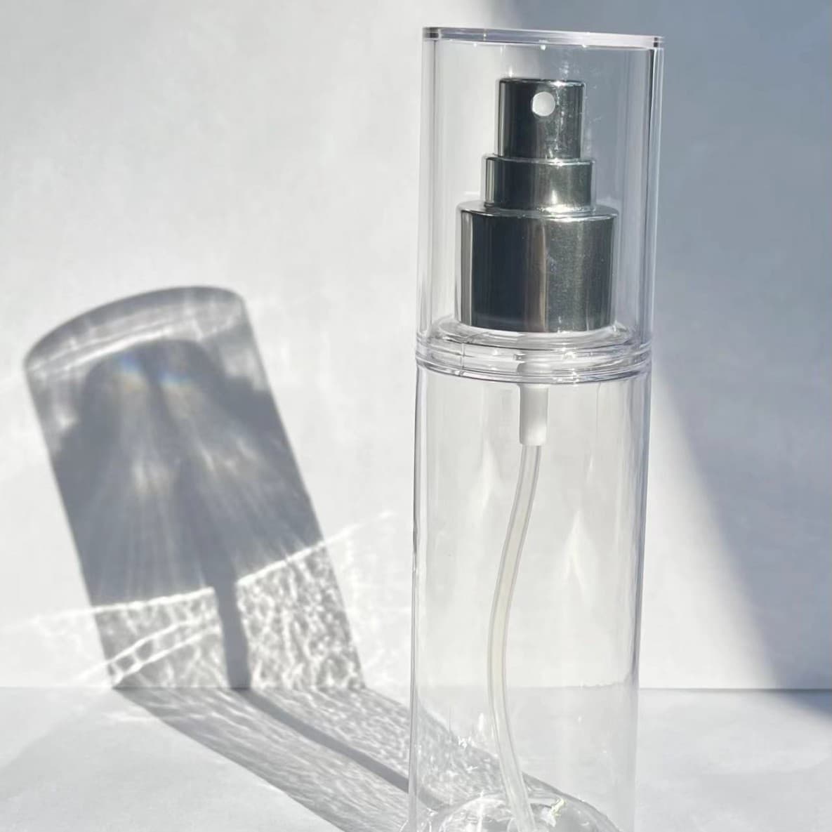 Spot wholesale 80ml100ml spray bottle fine mist side spray bottle hydration plastic refill bottle transparent bottle alcohol bottle