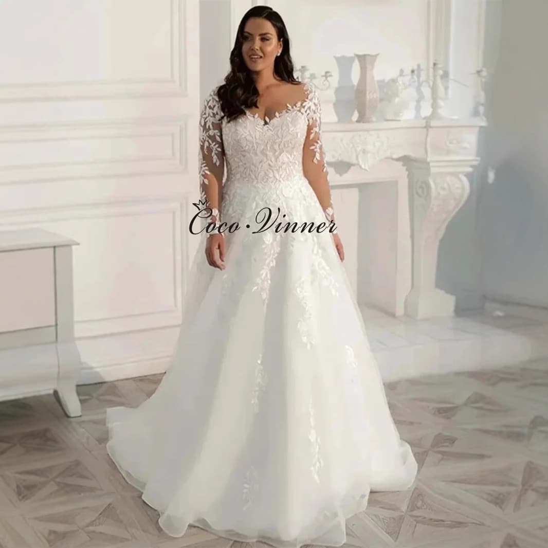 Long-sleeved light wedding dress 2025 new style slim fit large backless bride trailing out to look slimming
