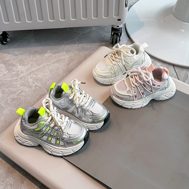 Girls' White Sneakers, Breathable Mesh Shoes for Spring, Autumn, and Summer, 2026 New Low-Top Sports Fashion Student Lightweight Dad Shoes