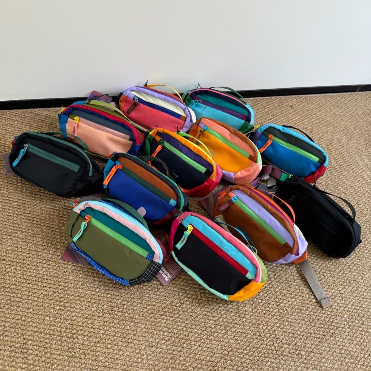 High Version COTOPA* Dopamine Contrast Color Waist Bag Couple Style 1.5L Outdoor Sports Waterproof Nylon Crossbody Bag