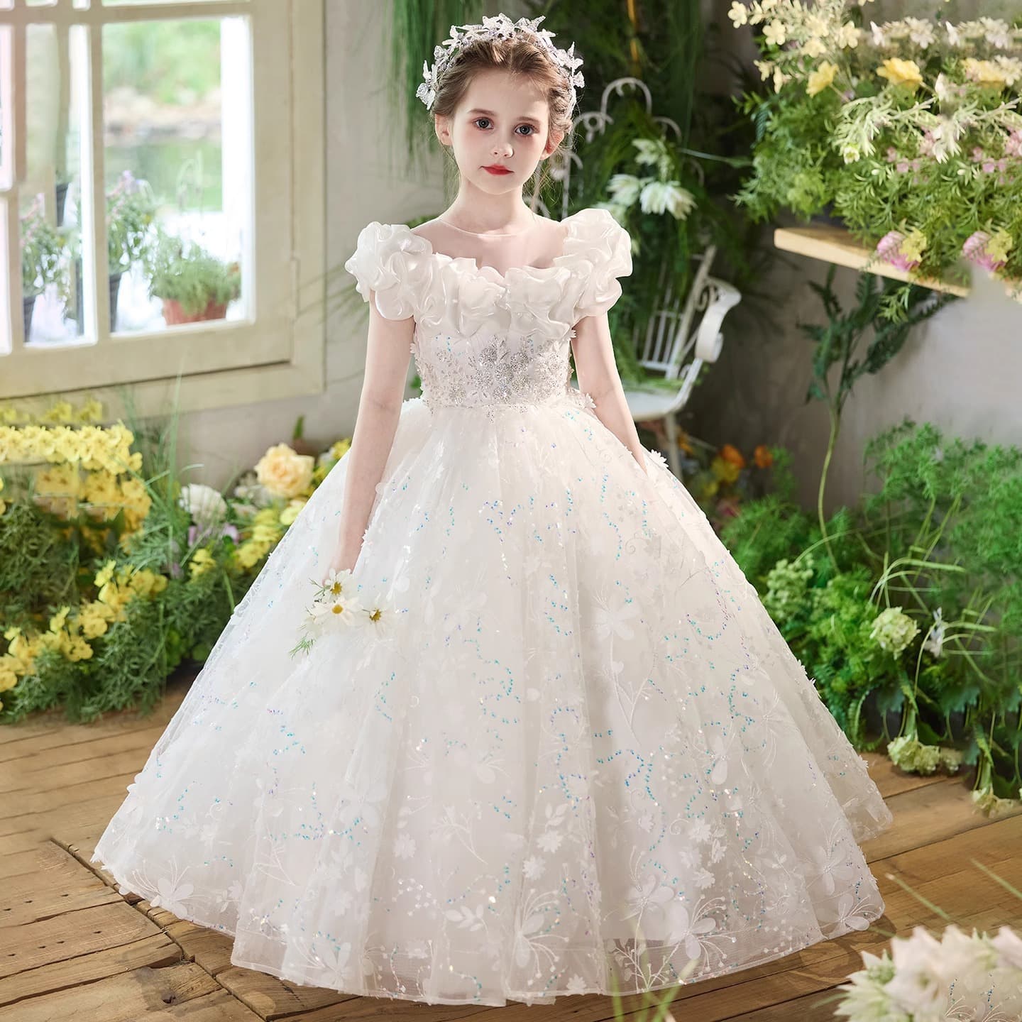 Children's dress princess dress girl presenter white girl birthday wedding dress high-definition piano performance costume