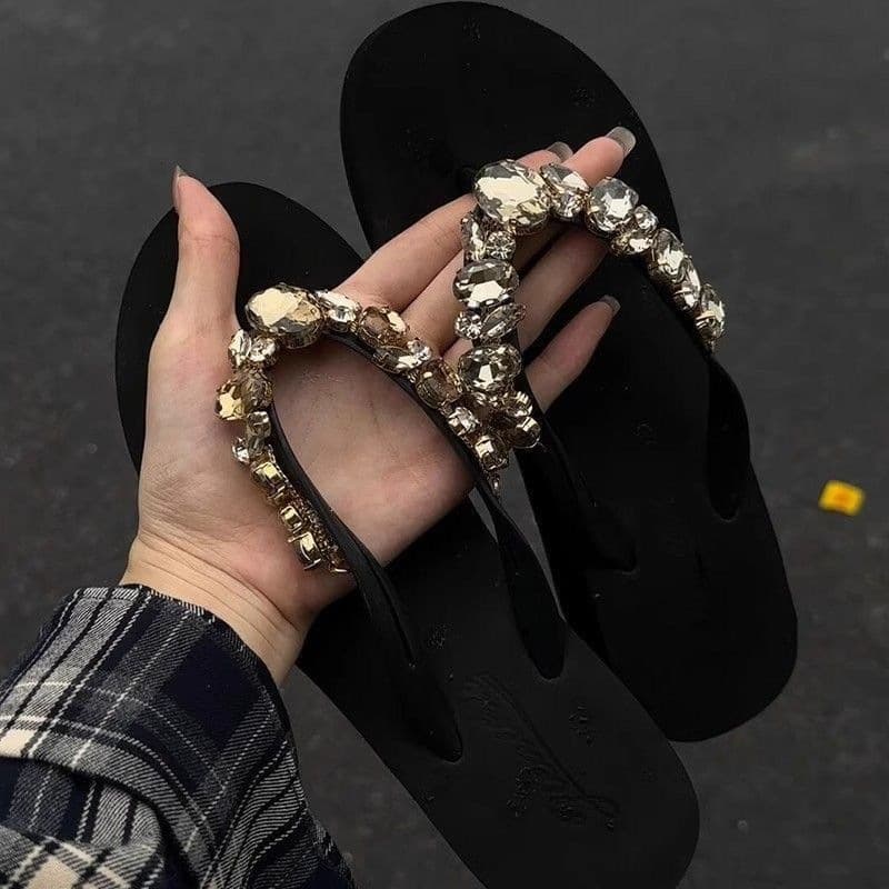Thick-soled flip-flops with sparkling rhinestones for outer wear, fashionable heightening wedge heels for women summer 2025 new non-slip beach sandals