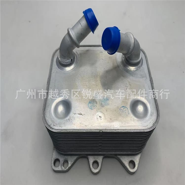 Oil Cooler for Volkswagen Touareg Porsche Cayenne Phaeton 03H117021C/95810727110