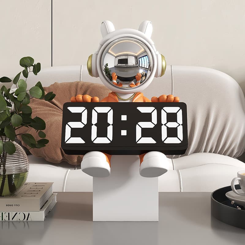 Creative Astronaut Clock Desktop Decoration Living Room TV Cabinet Bar Cabinet Bedside Table Display Modern Simplicity Design