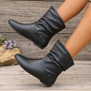 Cross-border Trade Plus Size Short Boots 2026 New Trendy Style Short Folded Stacked Boots Flat Versatile Short Boots for Women