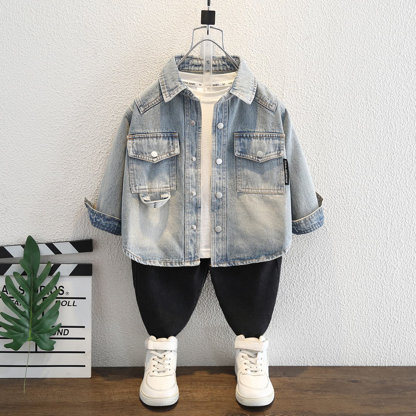 Boys 2025 New Denim Jacket Autumn Stylish Children's Shirt Top Fashionable Little Boy Spring/Autumn Clothes