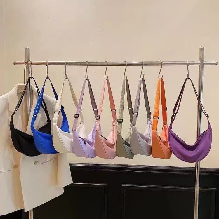 Nylon Crossbody Bag Women 2024 New Trendy Dumpling Bag Lightweight Sporty Crossbody Bag Shoulder Bag Underarm Bag