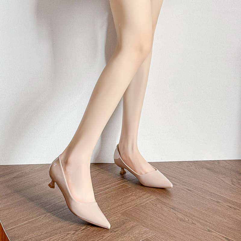 X104 Korean Style Versatile Low-Heeled Shoes, Feminine Sexy Patent Leather Pointed Toe Stiletto Heel, New Style Elegant Commuter Flats, Shallow Mouth