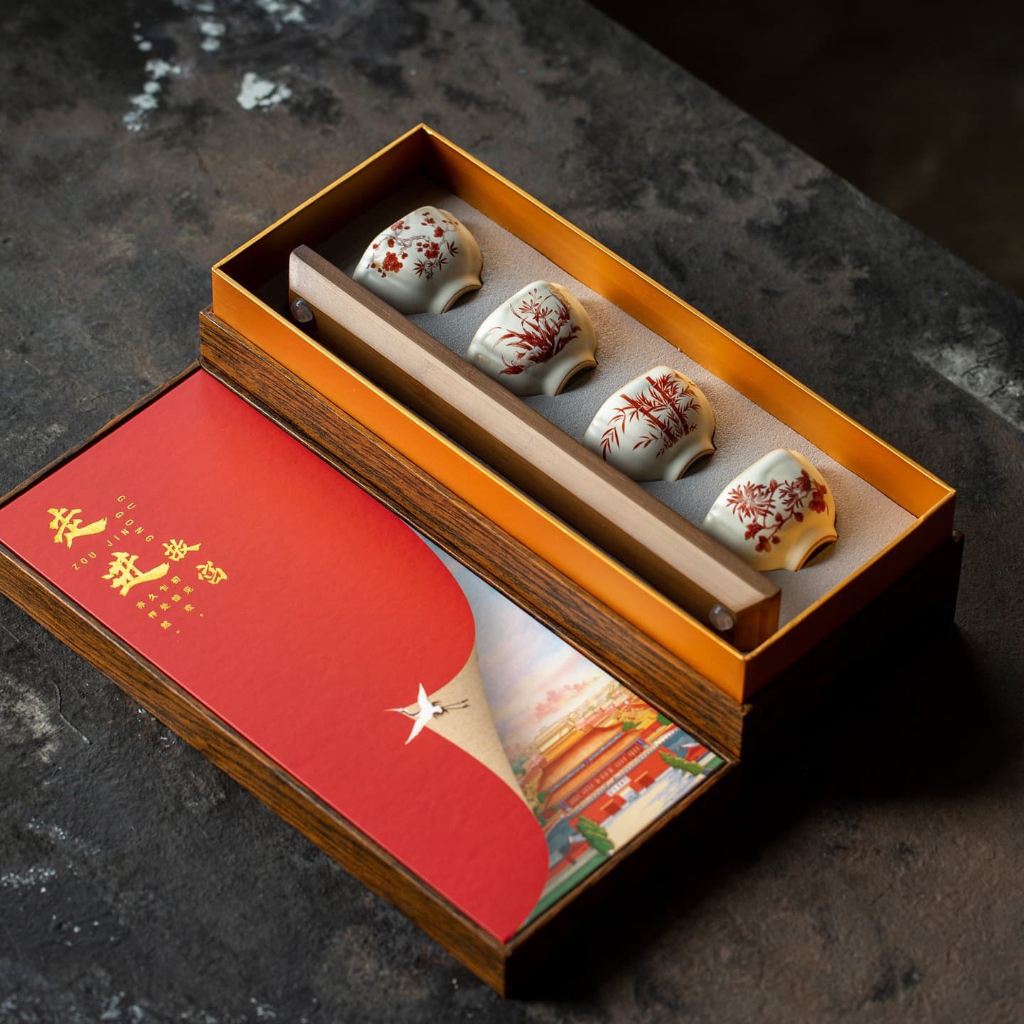 Forbidden City Creative Master Cup Ceramic Kung Fu Tea Cup Tasting Cup Set Tea Cup Gift High-End Gift Box Souvenir