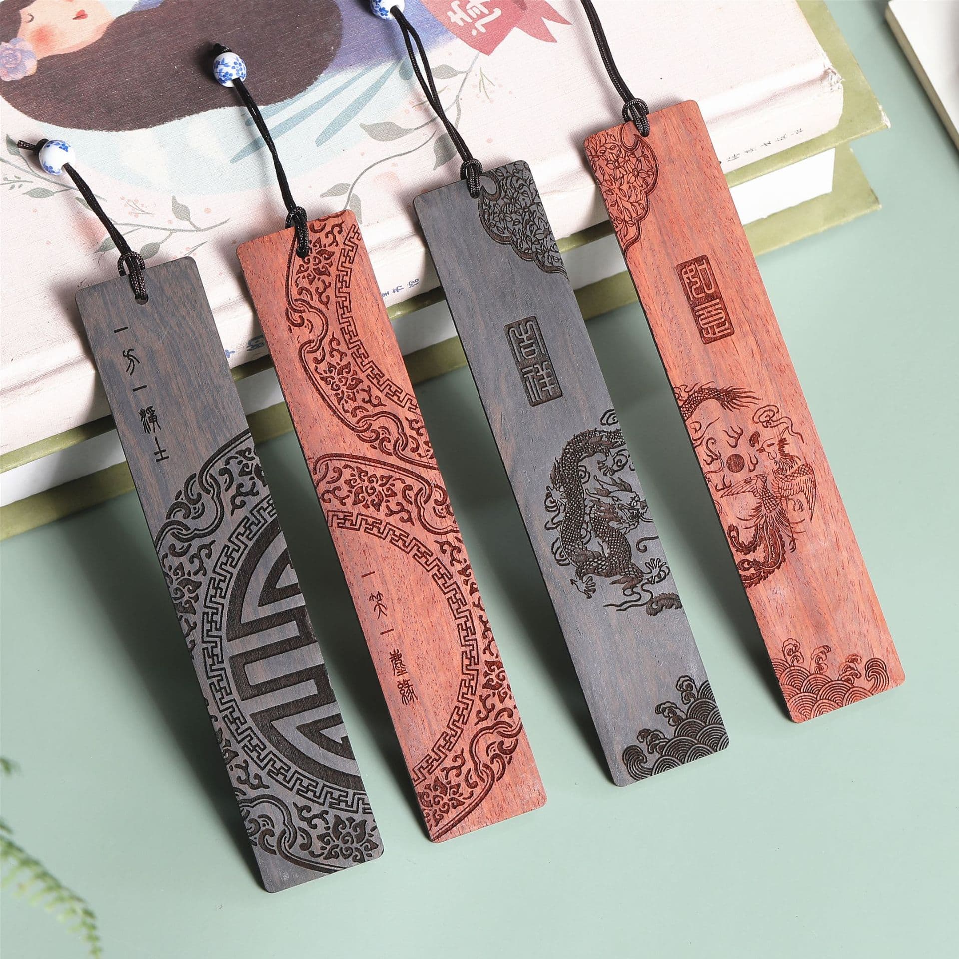 Popular Sandalwood Crescent Black Ebony Auspicious Dragon and Phoenix Wooden Engravable Logo Chinese Style Cultural Creative Bookmark