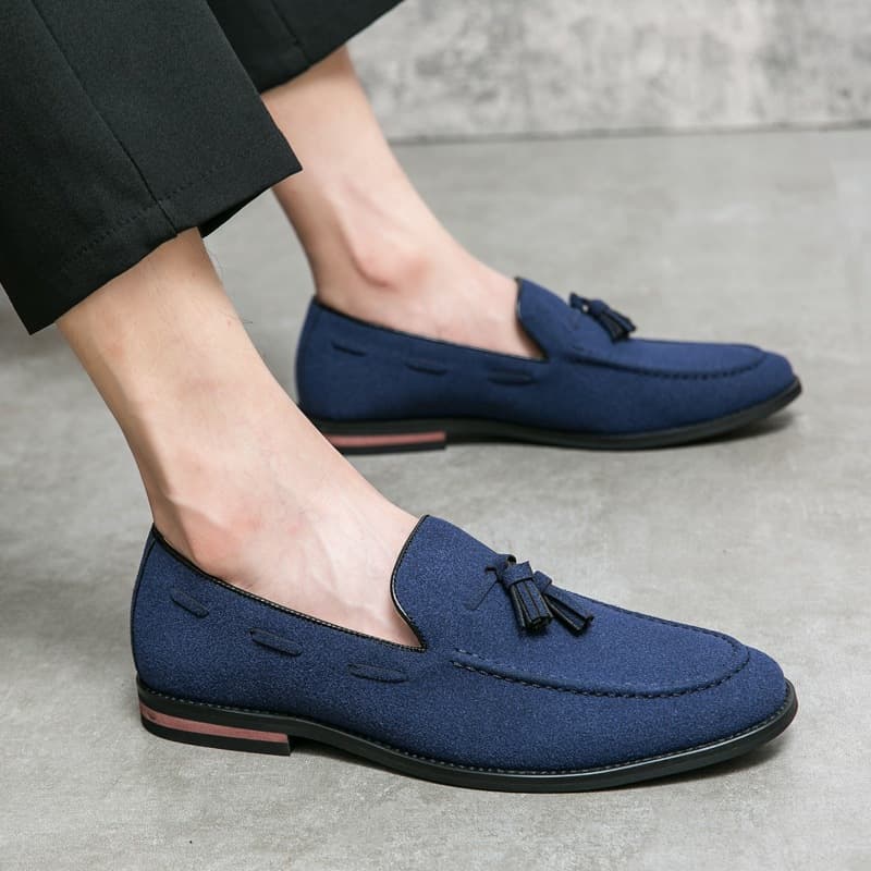 Cross-border men's slip-on tassel pointed leather shoes British style formal business casual shoes large size loafers men's shoes