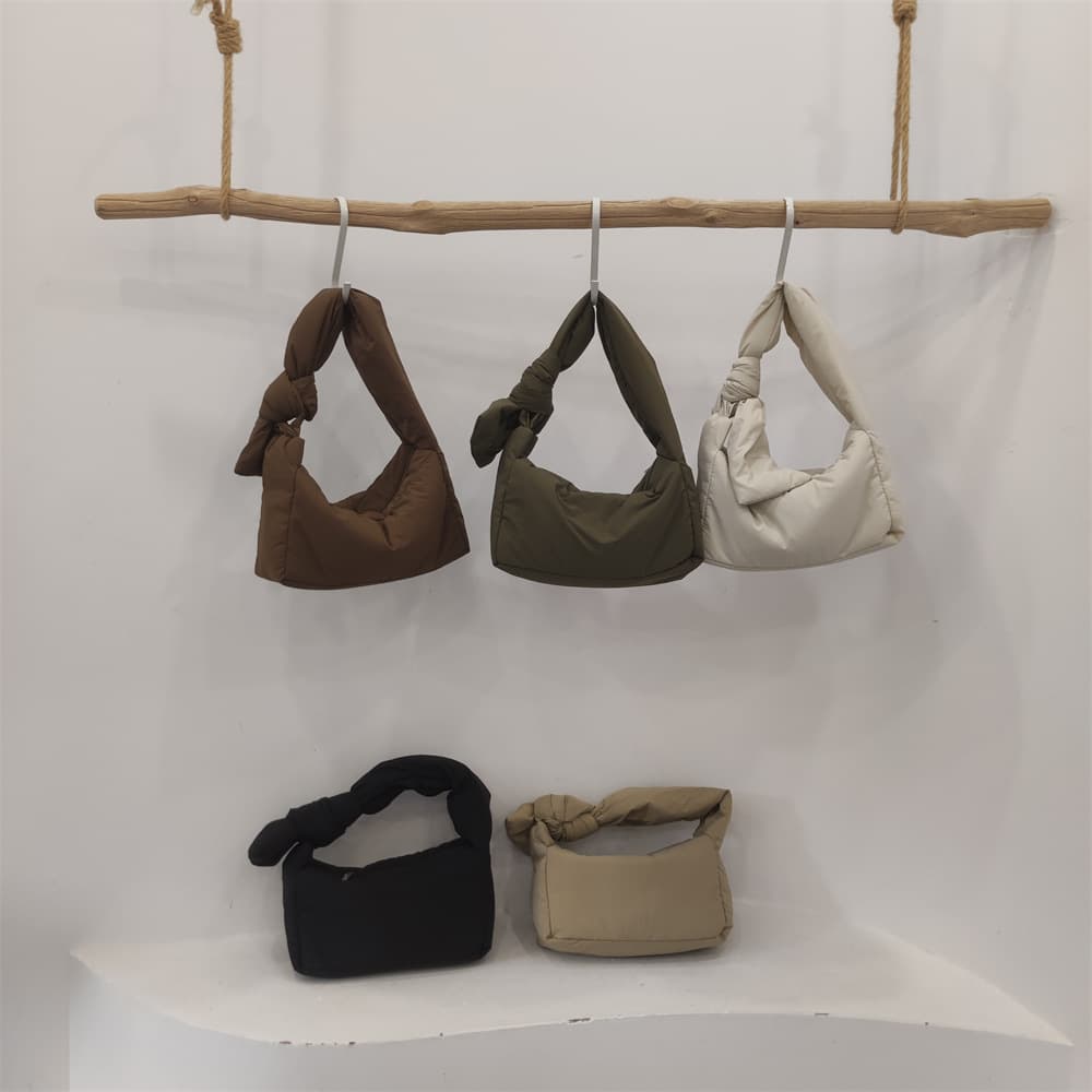 New Texture Cotton Vintage Niche High-end Cute Soft Simple Autumn and Winter New Solid Color Dumpling Bag