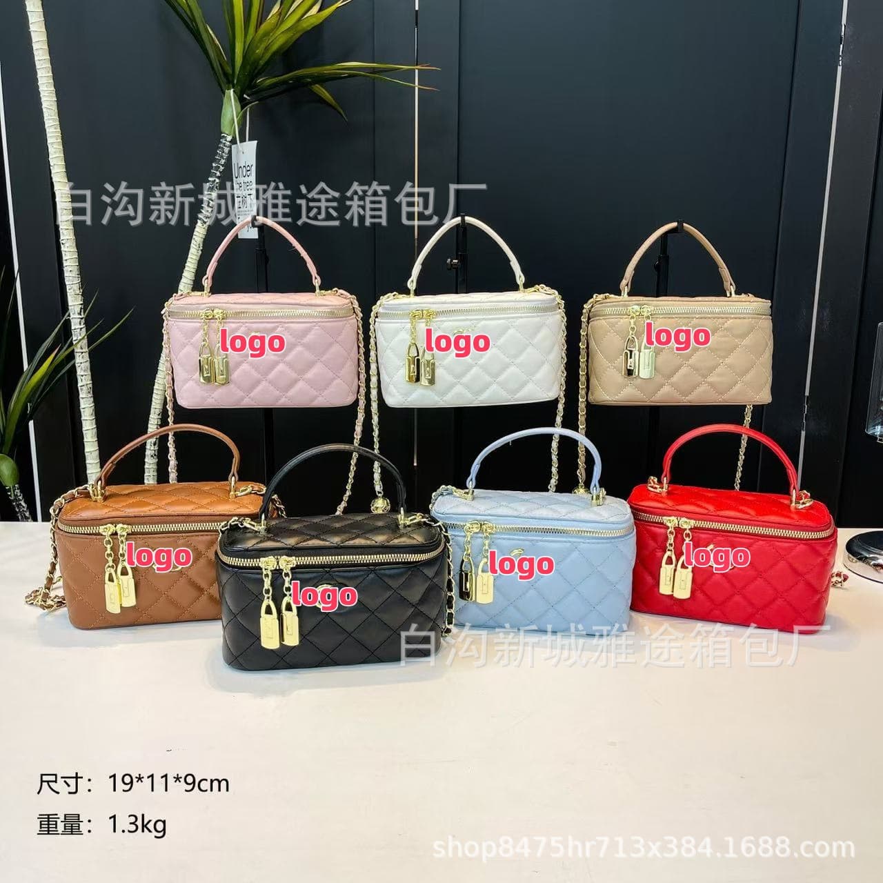 New Foreign Trade Small Fragrance Diamond Grid Chain Handheld Cosmetic Bag Fashion Versatile Box Shoulder Crossbody Trendy Women's Bag