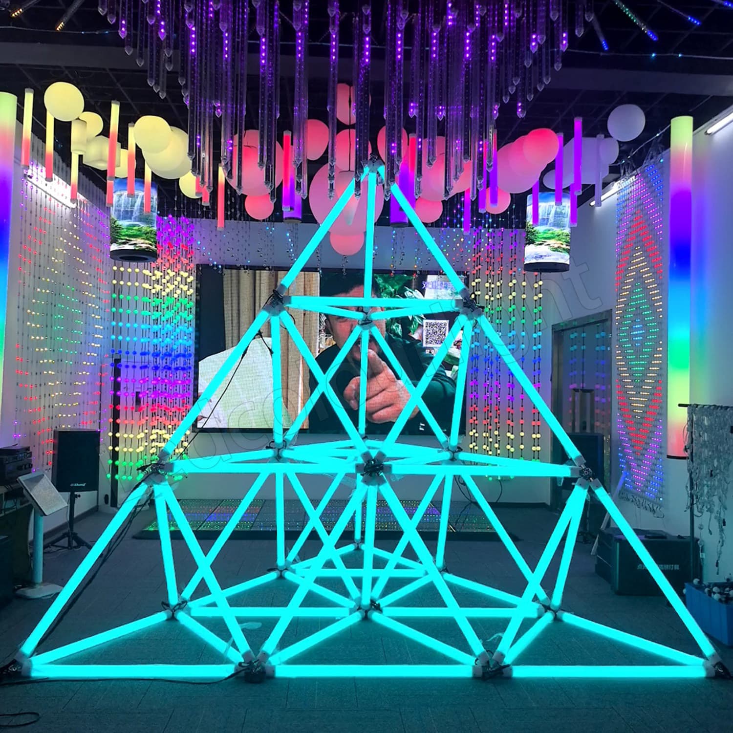 DMX Standing Shadowless Lamp, Styling Shadowless Lamp, Hanging Shadowless Lamp, 360° Light Tube, LED Pixel Light