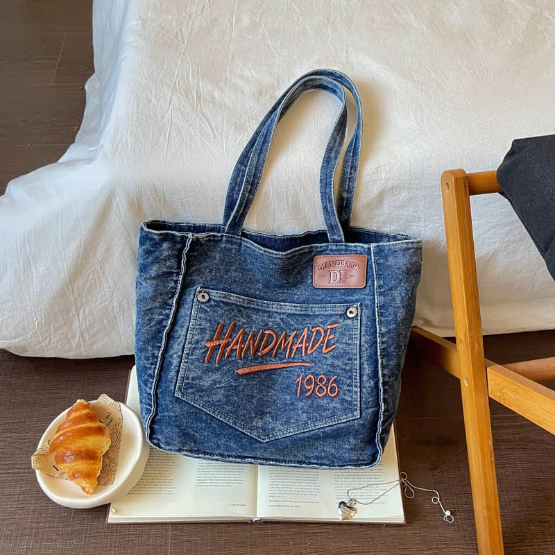 Vintage Large Capacity Tote Bag for Women, Fashionable Denim Canvas Letter Embroidery Shoulder Bag, Casual Style for School and Commute