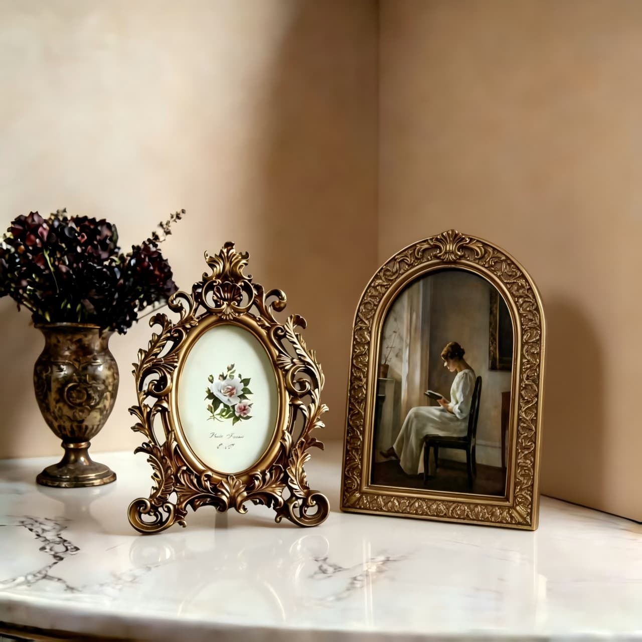 Wall-Mounted European Vintage Carved Photo Frame for Living Room, Bedroom, Wedding Photos, 6-Inch, 7-Inch, 8-Inch Wholesale