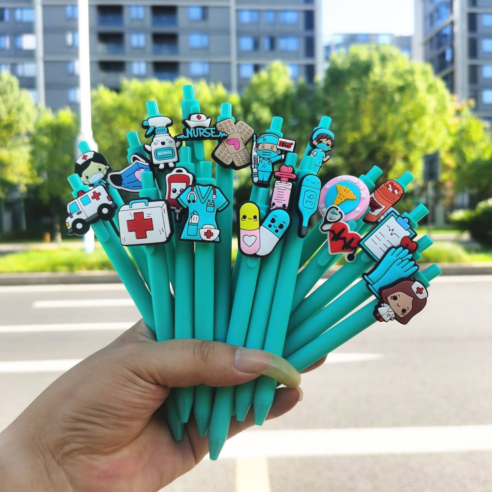 Amazon Best-Selling Creative Doctor Cartoon PVC Soft Rubber Retractable Nurse Pen for Students and Office Stationery Ballpoint Pen