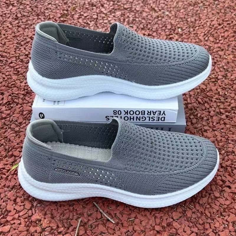 Unisex Summer New Flyknit Mesh Upper Breathable Comfortable Walking Shoes for Seniors Casual Sports Shoes