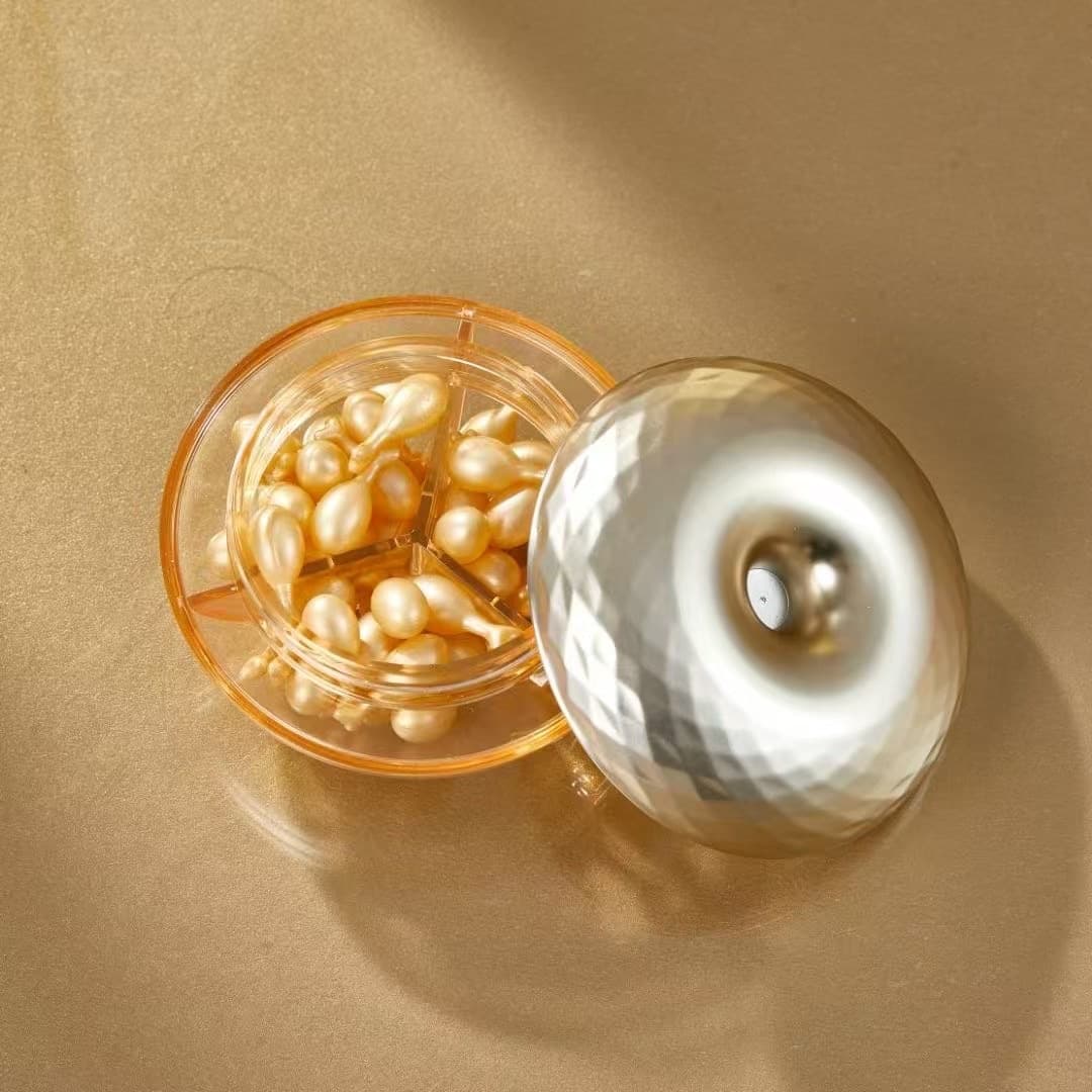 Factory direct sales popular 21-day capsule essence bottle fullerene three-compartment capsule bottle 50g space-time capsule bottle times