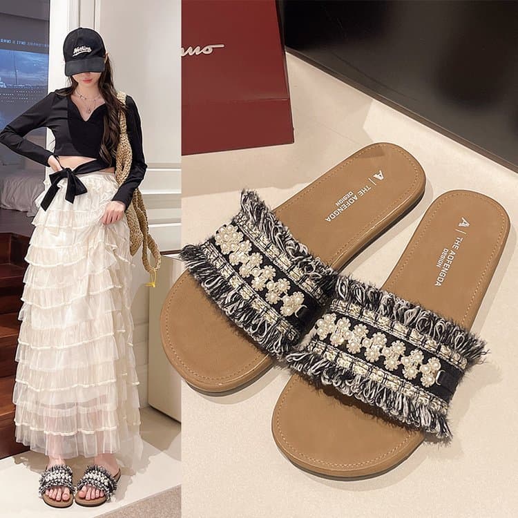 Xiaoxiang Style Soft Sole Outdoor Flip Flops for Women 2026 Summer New Canvas Beach Sandals with Skirt Fairy Style