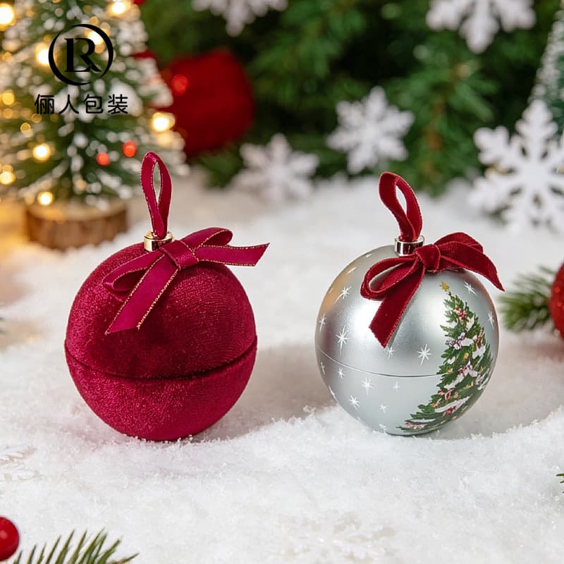Cross-border Christmas Ball Butterfly Necklace Box Flip Storage Jewelry Box Ring Pendant Packaging Box Proposal Jewelry Box