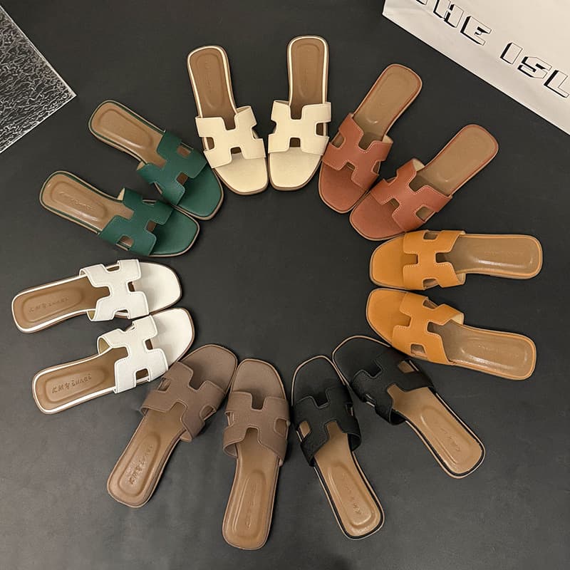 Fairy style slippers for women summer outer wear 2026 summer new Korean version flat bottom versatile beach shoes sandals for women