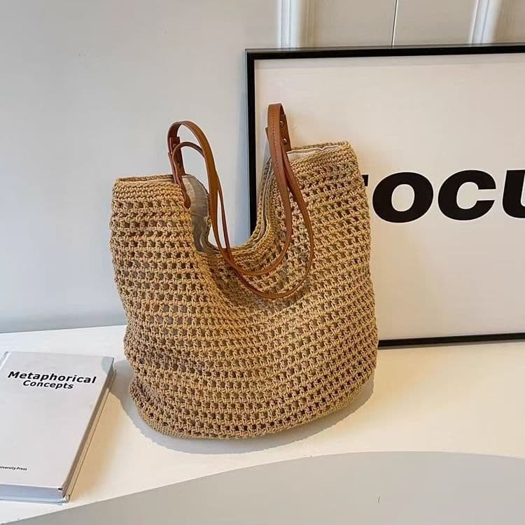 Autumn and Winter Versatile Knitted Shoulder Bag Women's Maillard Coffee Color Handbag Large Capacity Commuter Bag Crochet Bag