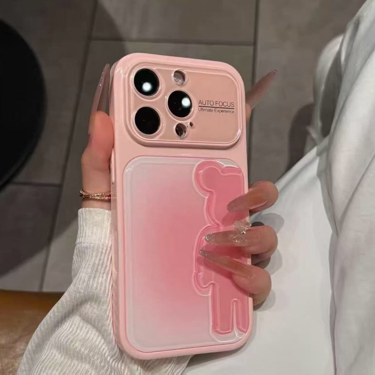 Suitable for iPhone17ProMax gradient violent bear mobile phone case crystal advanced Apple 16 anti-fall 15 protective cover