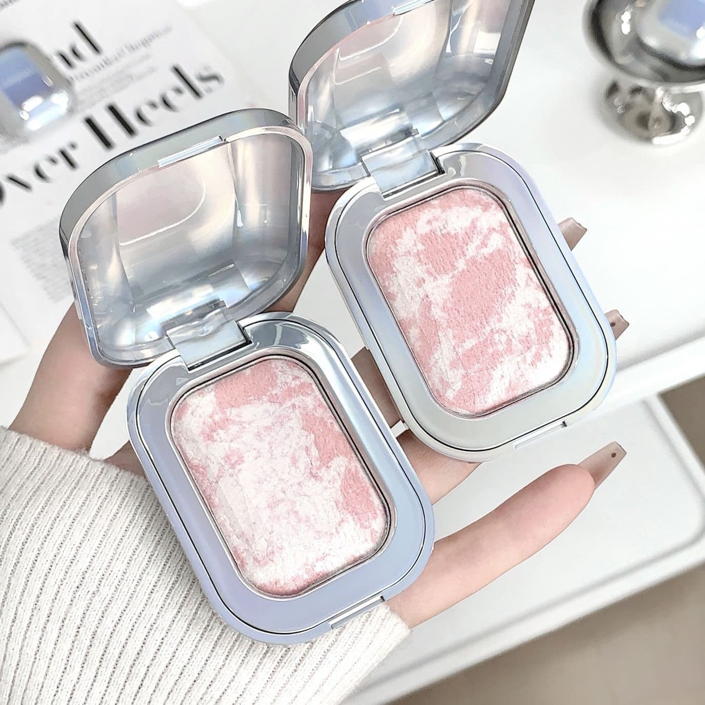 Kodyboll Colorful Highlighter Crushed Diamond Fine Shimmer Bright Shiny Finish Nose Bridge and Inner Corner Accent Brightening Atmospheric Makeup