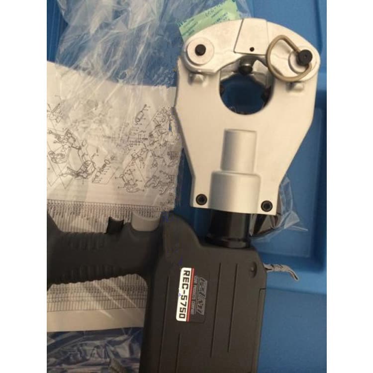 Japan IZUMI Cable Crimping Machine REC-5750 Cordless Die-Free Hydraulic Pliers Electric Hydraulic Crimper