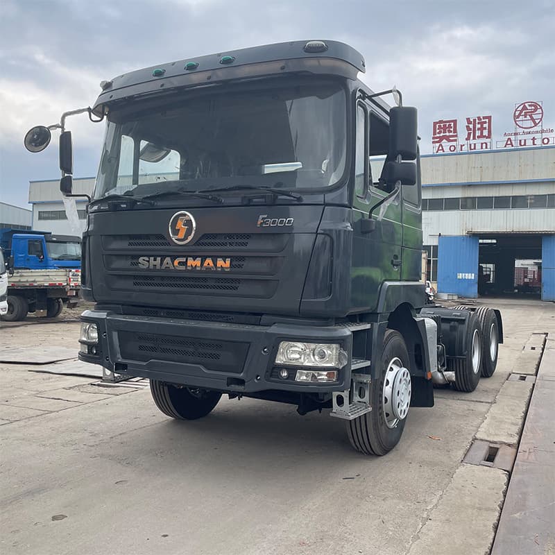 Shaanxi Automobile Delong F3000 tractor unit, 8-wheel cargo truck unit, 380 horsepower tractor trailer unit